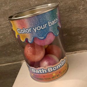 Bath bombs